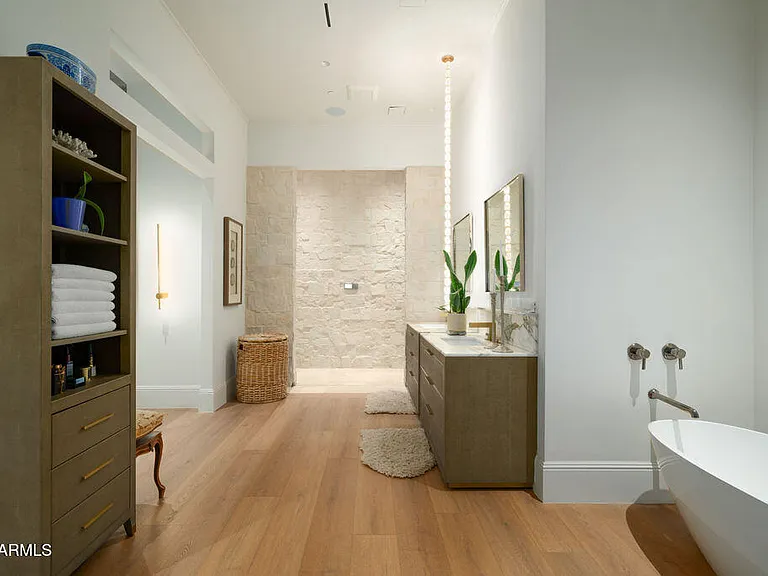 50 W Palm Ln — Photo 25