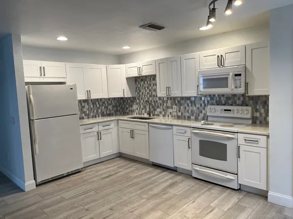 4712 Golfview Blvd, Lehigh Acres, FL 33973