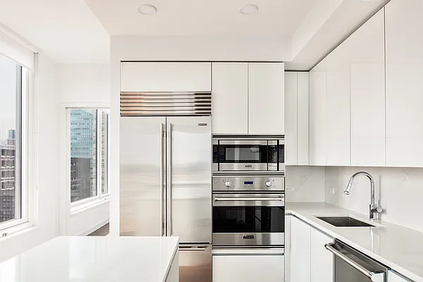 Rented by MOTION New York | media 37