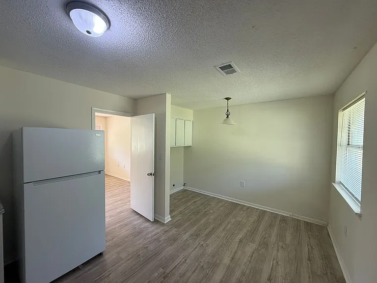 348 Schley Cir — Photo 14