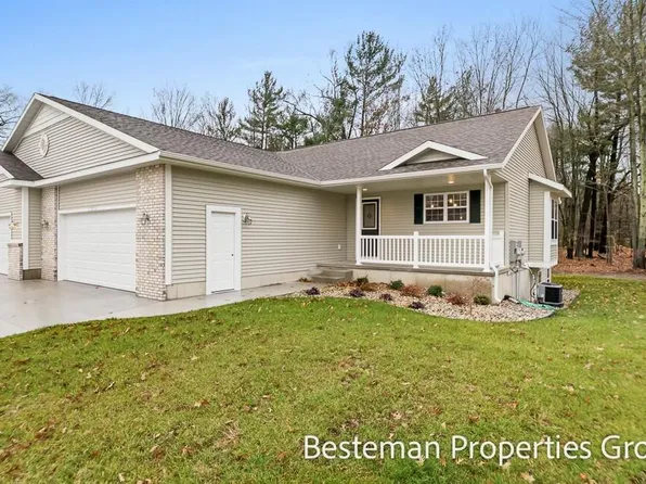 1501 W Addison Way, Muskegon, MI 49445