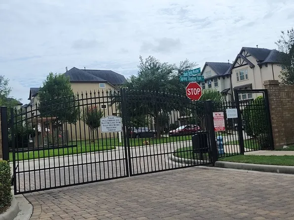 10009 Spring Shadows Park Cir, Houston, TX 77080