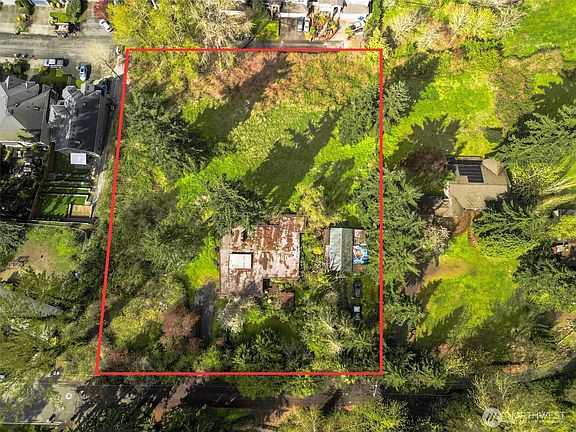 2nd image of 8213 118th Avenue SE