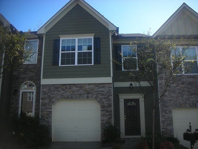 2nd image of 2852 Ridgeview Dr SW