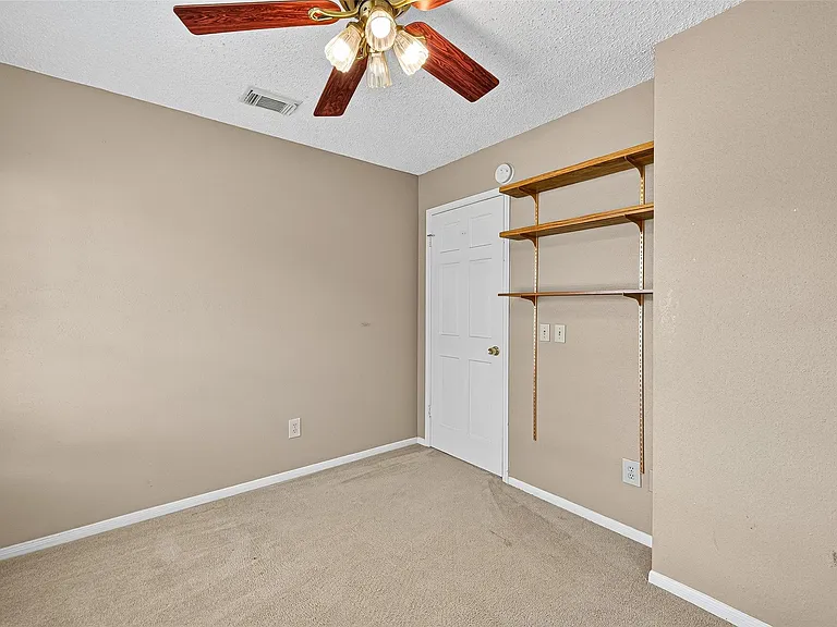 4514 Treasure Trl — Photo 31