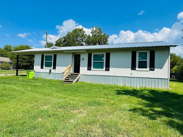 918 W Kuykendall St, Grand Saline, TX 75140