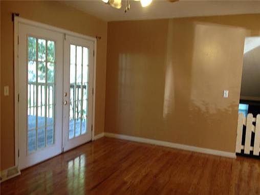 4th image of 3121 S 54th St