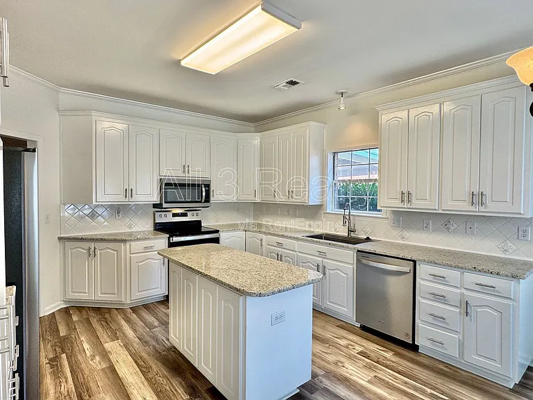 113 River Chase Ct — Photo 15