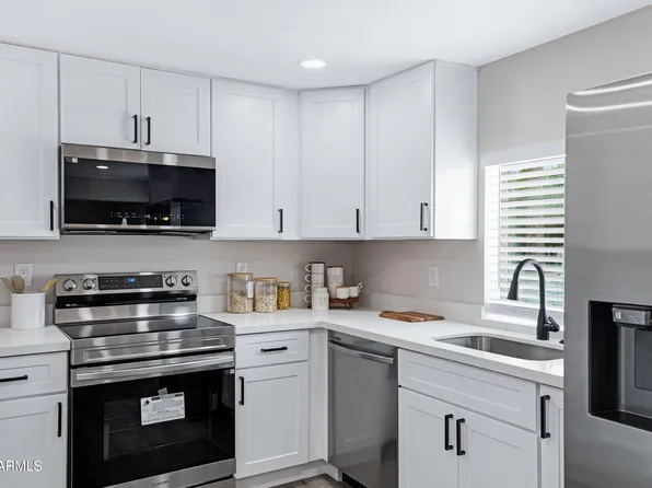 8006 E 4TH Avenue, Mesa, AZ 85208