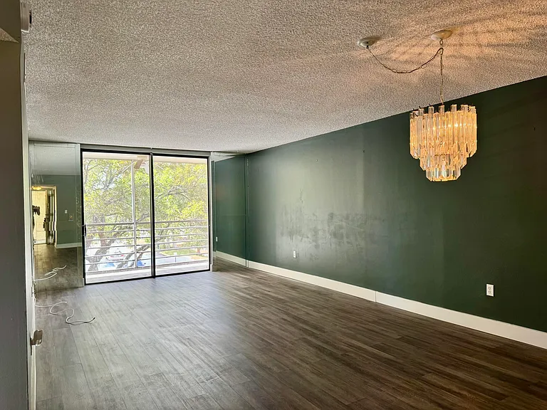 1800 SW 81st Ave #1307 — Photo 15
