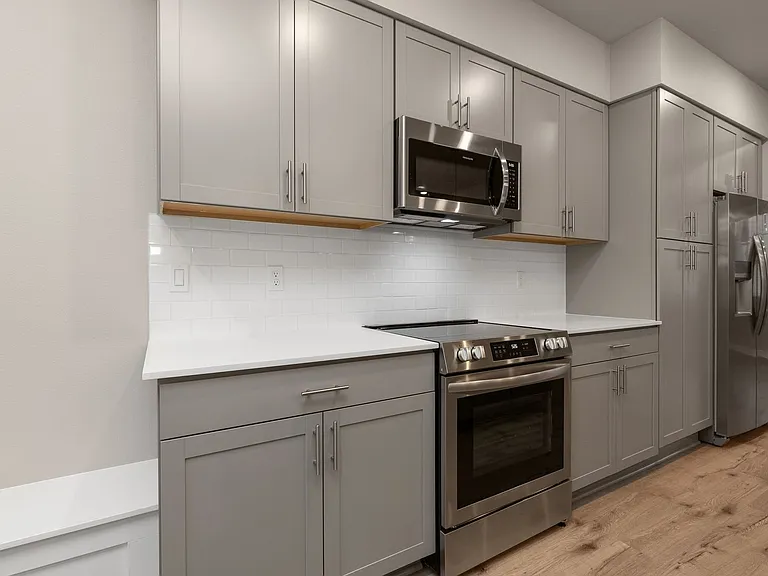 15423 Admiralty Way #B7 — Photo 9