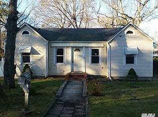 53 Wills Ave, Mastic, NY 11950