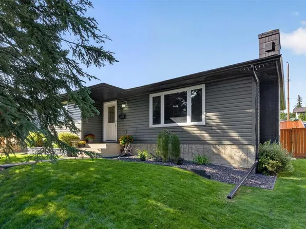292 S Silver Brook Way NW, Calgary, AB T3B 3G8