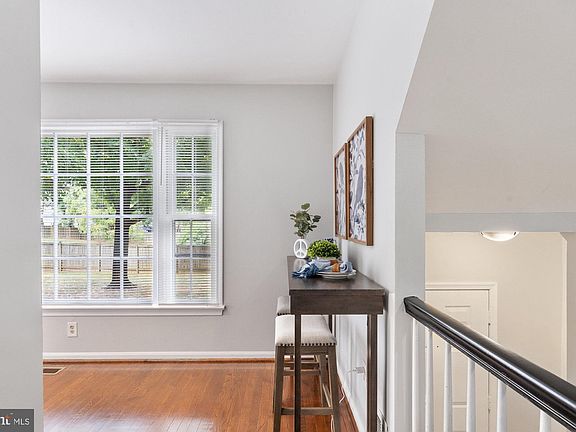4th image of 2953 Waterford Ct