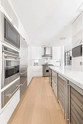 Sold by Compass | media 26