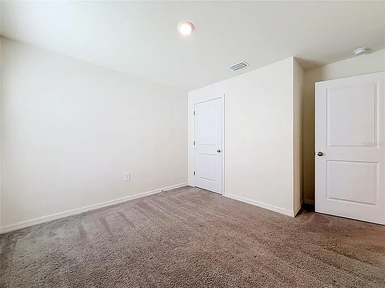 6698 SE 3rd Loop — Photo 21