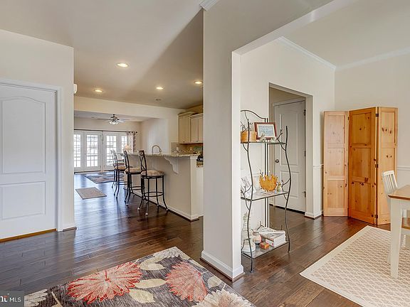 3rd image of 20849 Brunswick Ln