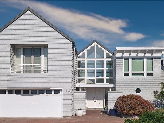 1668 Harbor Seal Drive