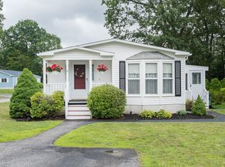 2 Honeysuckle Ln, Rockland, MA 02370