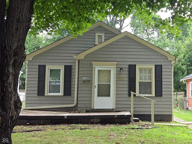 4969 Crittenden Ave — Photo 1