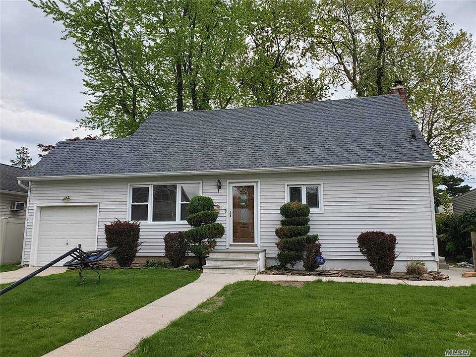 1st image of 1672 Midland Dr