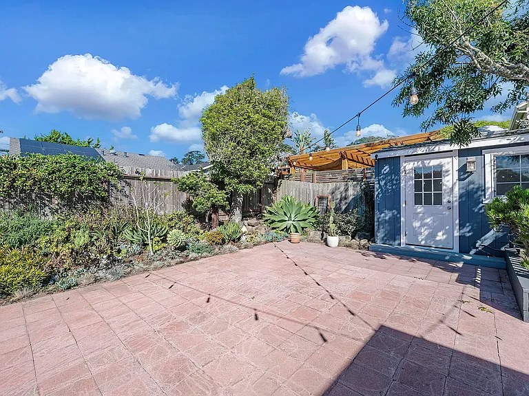 259 Arroyo Dr — Photo 3