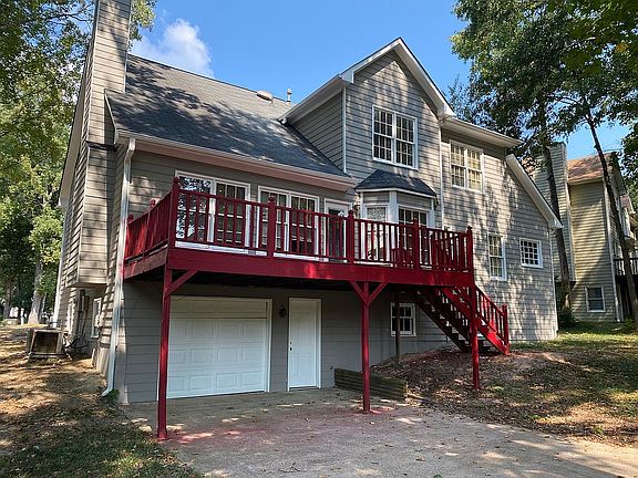 3rd image of 4183 Arapaho Dr