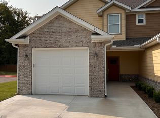 81 S Hunter St #21, Farmington, AR 72730