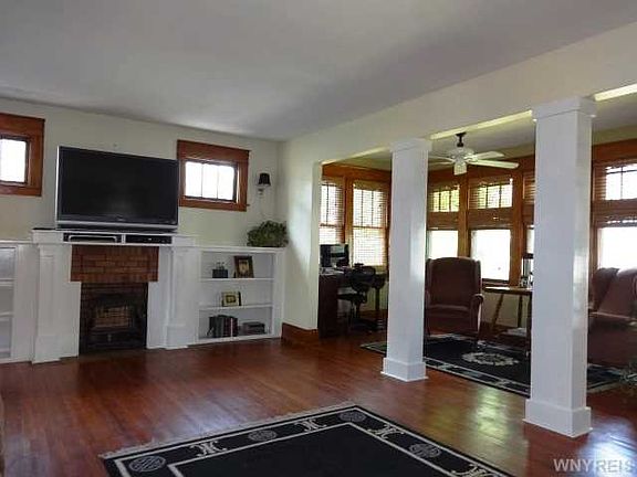 3rd image of 76 Somerton Ave
