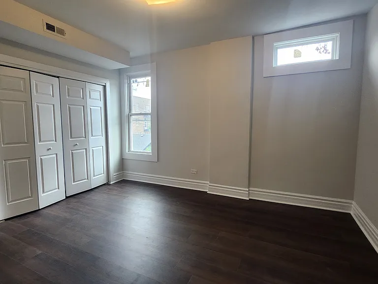 2330 W Erie St #2F — Photo 12