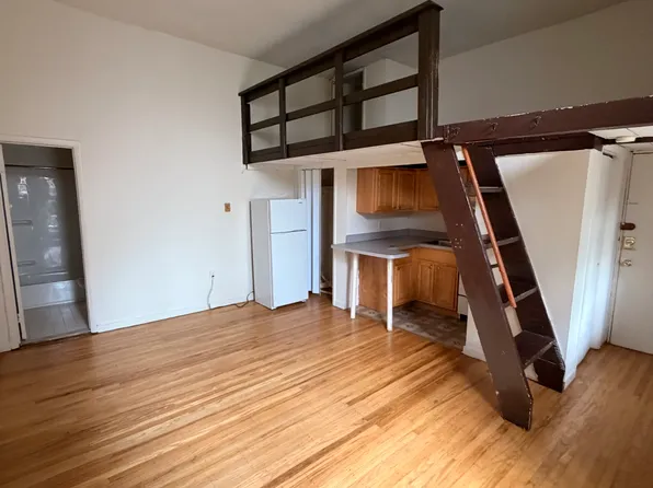 1206 Spruce St #204, Philadelphia, PA 19107