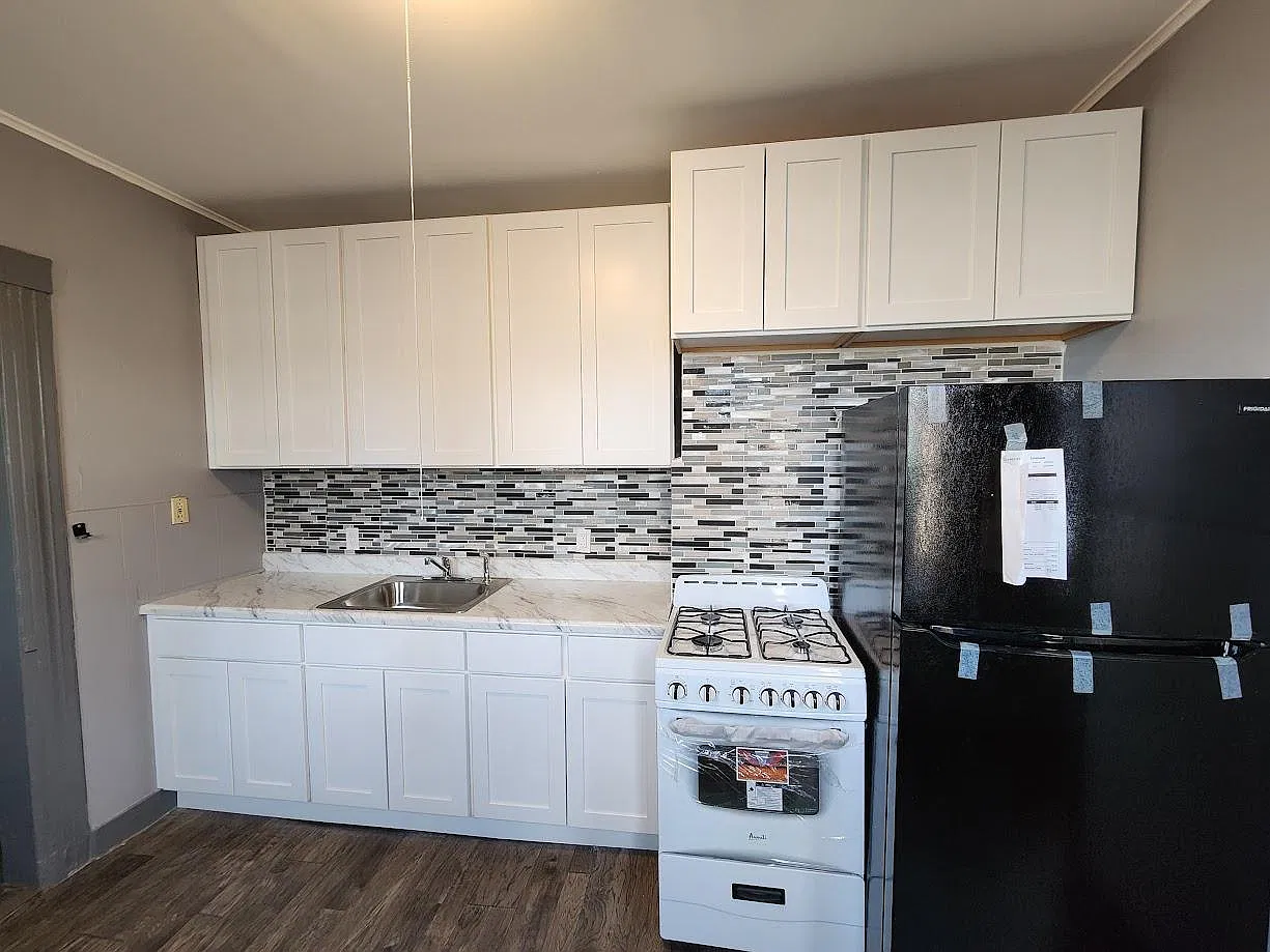 2 bed, 850 sqft, $1,750 — Photo 4