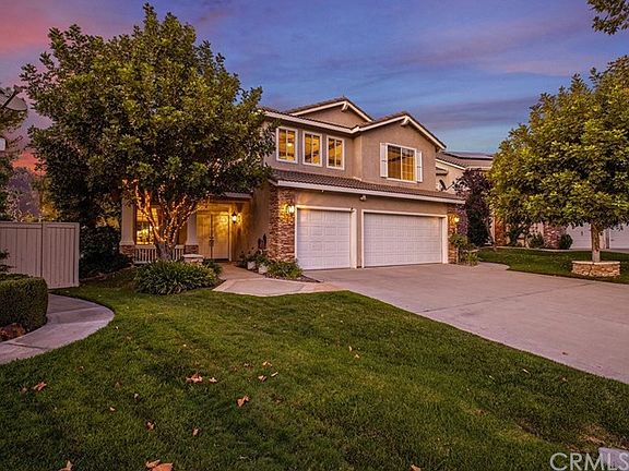 3rd image of 32590 Hupa Dr
