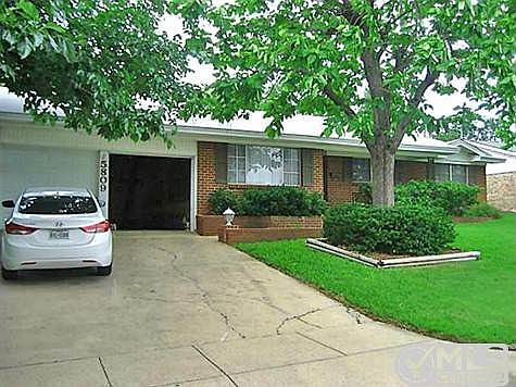 3rd image of 5809 N Hills Dr