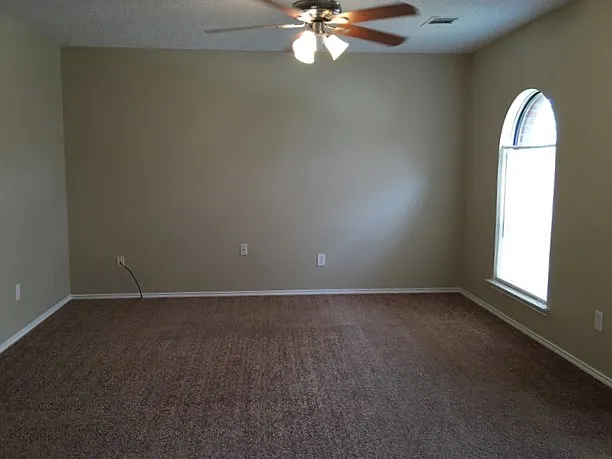 707 Ford Dr — Photo 6