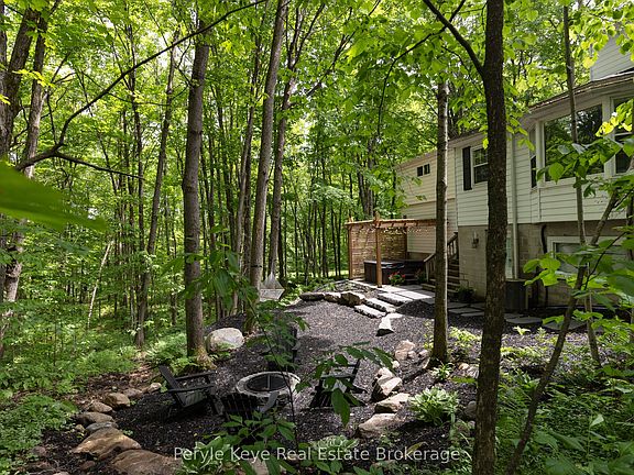 5th image of 74 Woodland Dr