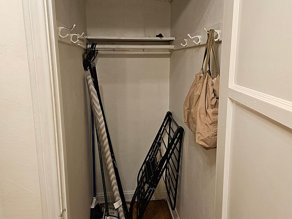 5th image of 432 S Cochran Ave #3B