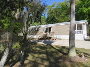 2044 Silver Lake Rd, Labelle, FL 33935