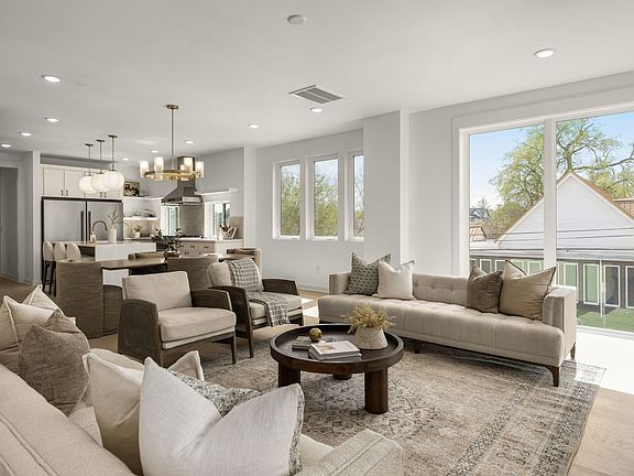 2nd image of 921 Cheatham Pl