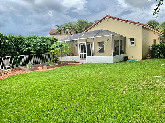 3rd image of 15886 SW 16 Court