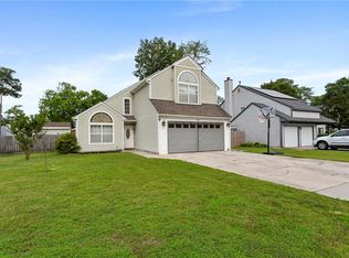 1 Travis Cir, Hampton, VA 23669