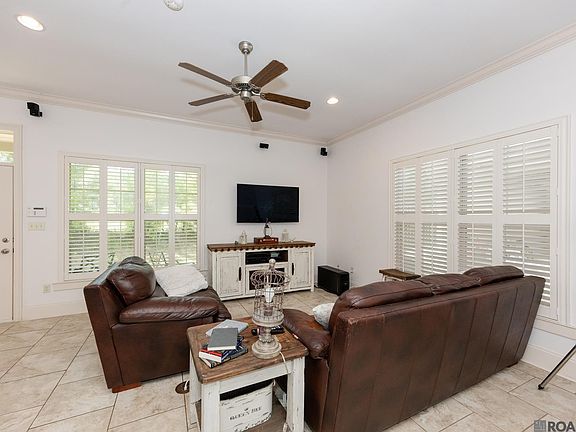 4th image of 5762 Mimosa Way