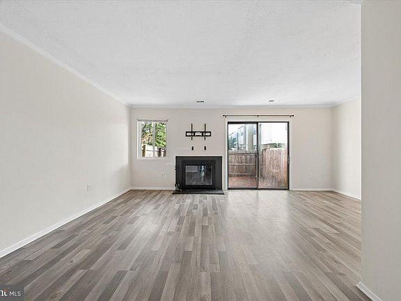 5th image of 17445 Hoskinson Rd