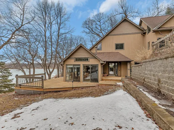 18113 Dove Hill Rd, Eden Valley, MN 55329