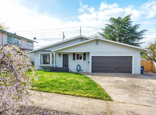 1736 Hybiscus St, Medford, OR