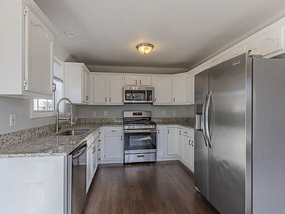 4th image of 705 Pepperstone Ct