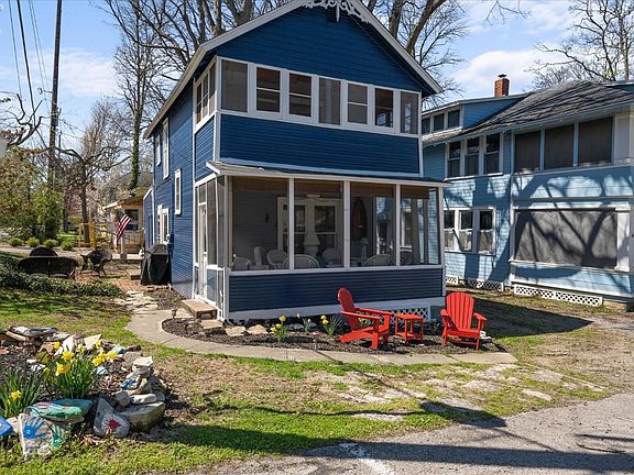 2nd image of 238 Plum Ave