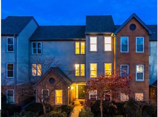 2103 N Rolfe St APT B, Arlington, VA 22209