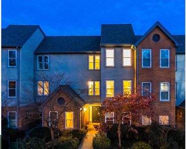 2103 N Rolfe St APT B, Arlington, VA, 22209