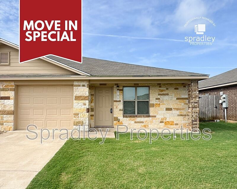 1st image of 751 Laila Ln